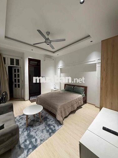 CHO THUÊ CĂN HỘ BAN CÔNG TÁCH BẾP- FULL NỘI THẤT NGAY TRUNG TÂM QUẬN 1