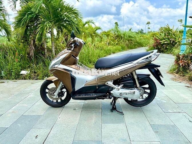 🛵Honda Air Blade Fi 2012 Bản Đặc Biệt Tem Sơn