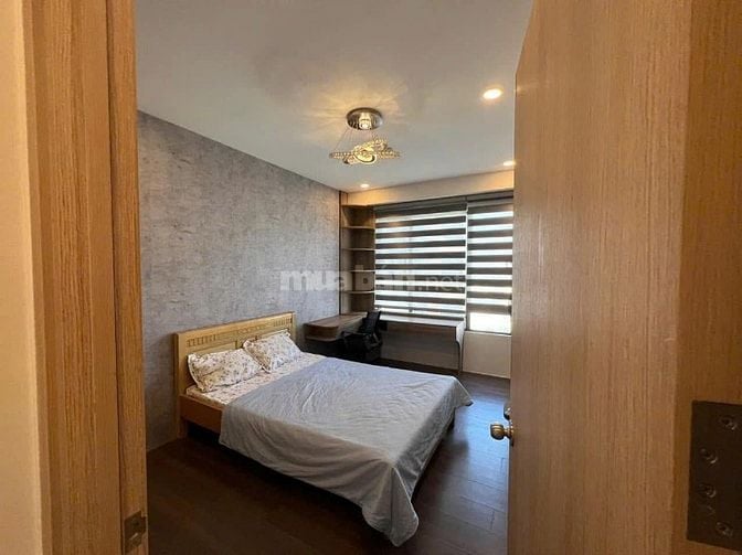 Kingston Residence, căn 2p ngủ, rộng 81m2, NTCC, giá thuê 17tr5/tháng