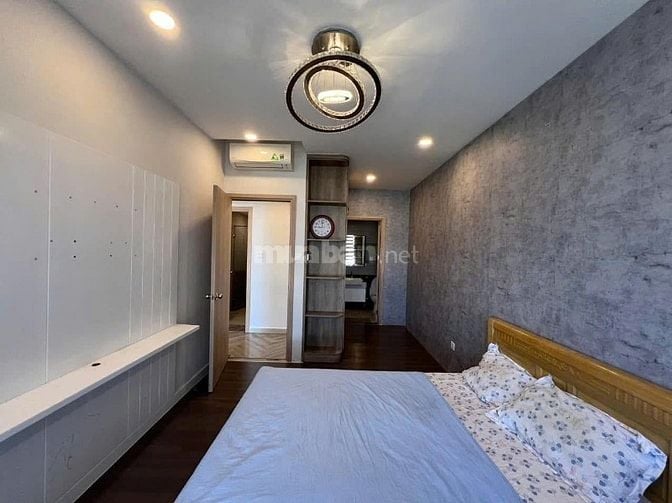 Kingston Residence, căn 2p ngủ, rộng 81m2, NTCC, giá thuê 17tr5/tháng