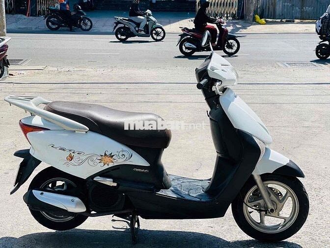 Honda Lead Fi Trắng biển to