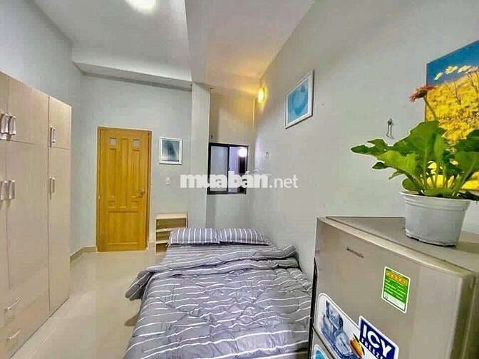 CĂN HỘ 1PN_THANG MÁY_BAN CÔNG_TÁCH BẾP_SIÊU RỘNG