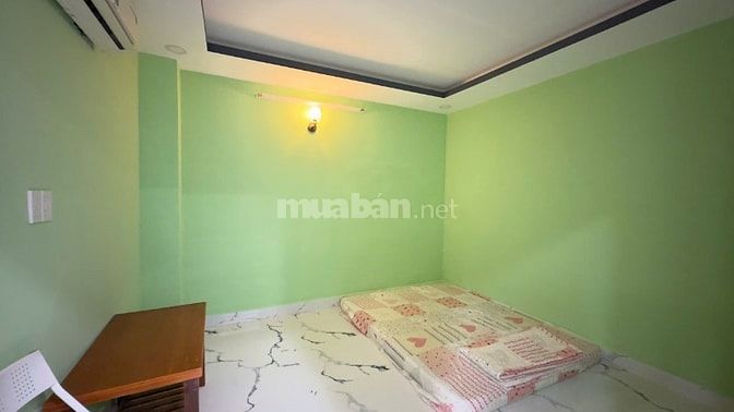 Bán nhà Quận 7 giá rẻ, DT 7x10m, đúc 1 lầu, 3 phòng ngủ, đường xe hơi