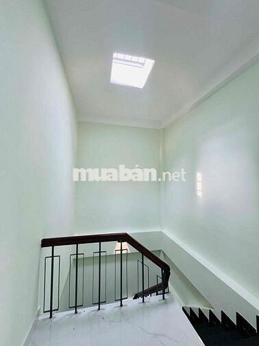 Mặt tiền đường Nguyễn Thái Bình P4 TB💥2 Lầu ST nhà mới ✅ 23tr/tháng