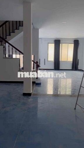 BIỆT THỰ NGANG KHỦNG 10X20M GẦN TTTM GIGAMAL PHÙ HỢP ĐA NGHÀNH NGHỀ
