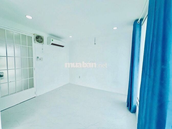 Bán căn hộ dịch vụ 6 phòng nghủ khu trung tâm sầm uất quận Bình Thạnh