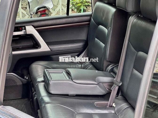 Toyota Land Cruiser VX 2016 Xăng Tự động Đen