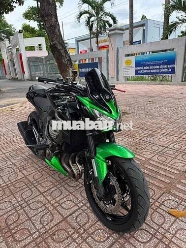 🏍️ Kawasaki Z800 – HQCN