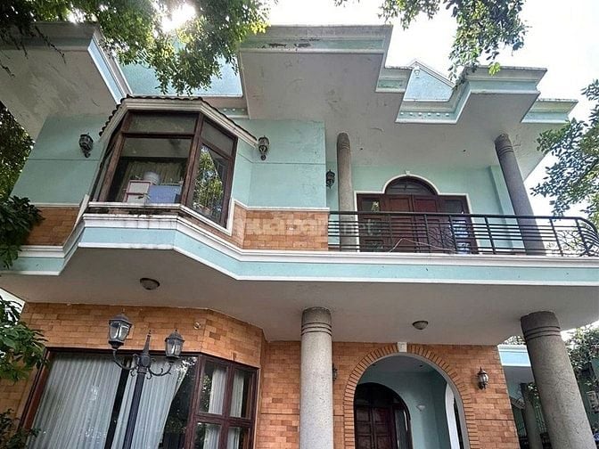 Biệt thự mặt tiền Thảo Điền, 15,2x33m, Hầm + Trệt + 2 lầu, giá 125 tỷ