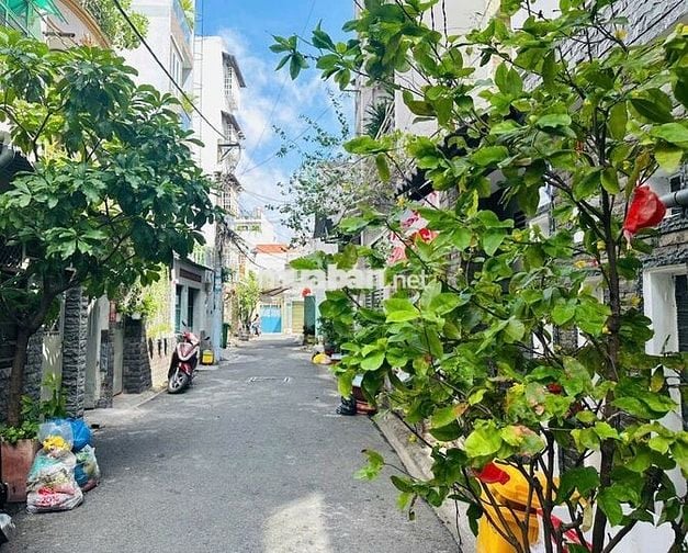Cho 1-2 người độc thân, thuê phòng Lầu 2, đẹp giá rẻ, đủ nội thất 