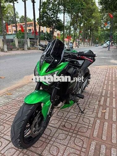 🏍️ Kawasaki Z800 – HQCN