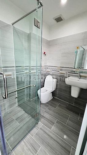 NHÀ MẶT TIỀN GIÁP Q1 CẦN CHO THUÊ!