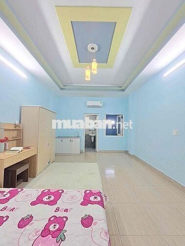 PHÒNG STUDIO RỘNG SẴN NỘI THẤT GIÁ RẺ GẦN NGÃ TƯ GÒ MÂY