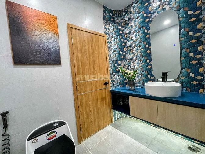 Nhà HXH mới, 4 tầng, 50m2, 8,4 tỷ, p.Tân Sơn (q.Tân Bình cũ)