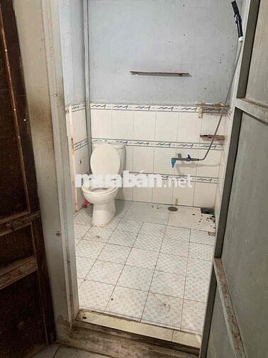 Nhà rộng 250m2 hẻm Đồng Văn Cống