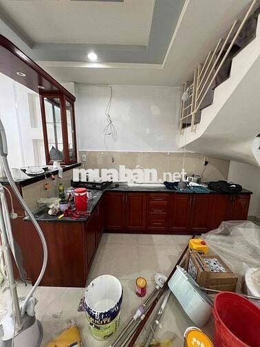 Cho thuê nhà hẻm xe hơi 4x12m 2 lầu 4pn 3wc giá 12tr