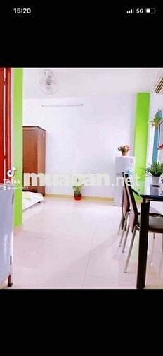 P 4800  Tại 430/17 CMT8   ĐT 30m có 2 Cửa Sổ Thoáng mát. Ful nội Thất
