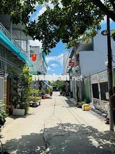 NHÀ RỘNG 6x15 3PN XE HƠI ĐẬU CỬA TL37 NGAY CAO ĐẲNG ĐIỆN LỰC