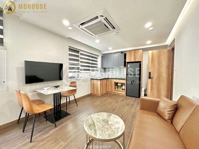 🏡 Studio Full Nội Thất Có Ban Công – Gần Landmark 81, HUTECH, UEF