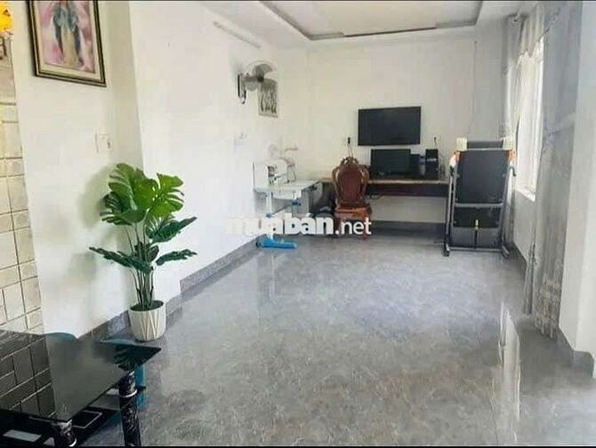 bán kho 8x32 mặt tiền Phạm Ngũ Lão nối dài