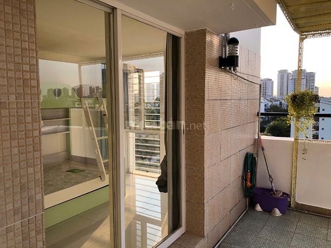 Cc Mỹ Cảnh, căn hộ có 1 trệt, 1 lầu, 3 pn, 2 wc, 110m2, nằm ở tầng 4 c