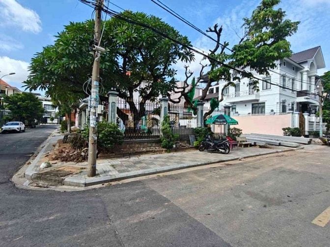 GẤP BÁN LÔ ĐẤT VILLA NGAY KHU TÊN LỬA LÔ GÓC THOÁNG MÁT GIÁ CHỈ 31 TỶ
