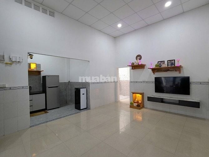 Mặt Tiền Kinh Doanh - Man Thiện (379) - 146m2 (6.1x24) - giá 10.75 tỷ