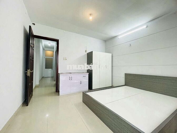 CHO THUÊ 2 PHÒNG NGỦ SIÊU RỘNG GIÁ HSSV NGAY CHỢ BÀ CHIỂU TIỆN QUA Q1
