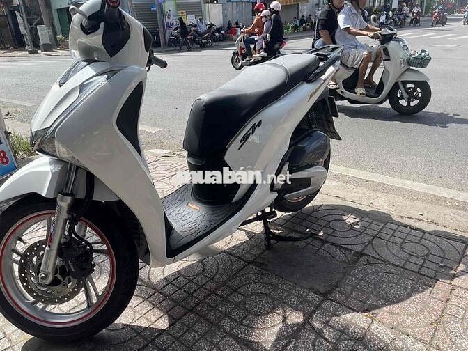 Honda SH 125 2017 Trắng xe máy zin im 9 chủ