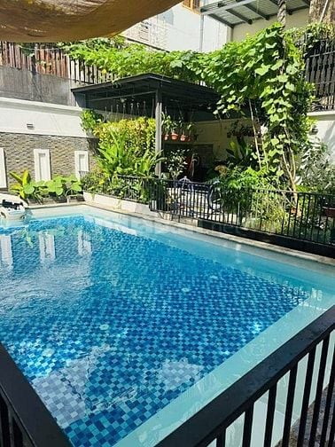 Bán biệt thự sân vườn MT đường số 6D Khu Phước Bình, P. Phước Long, TP