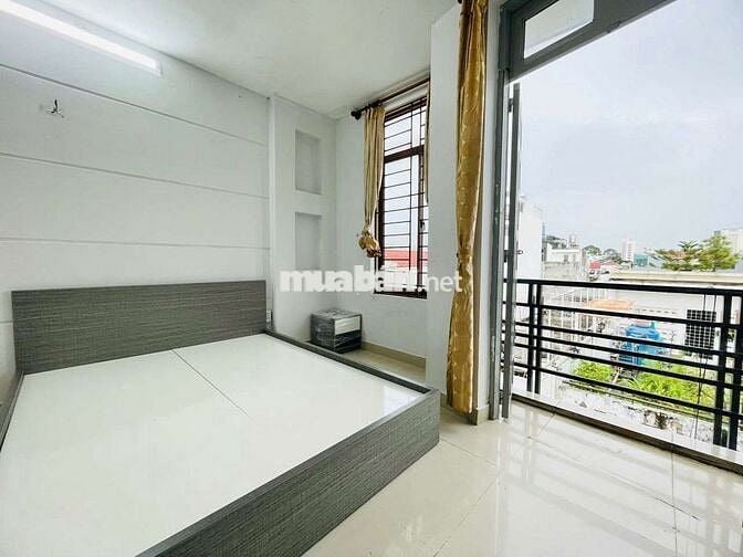 CHO THUÊ 2 PHÒNG NGỦ SIÊU RỘNG GIÁ HSSV NGAY CHỢ BÀ CHIỂU TIỆN QUA Q1