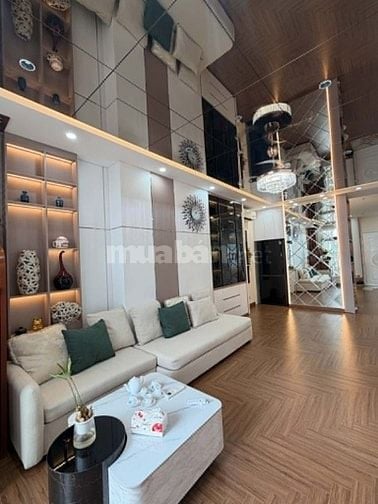 BÁN CĂN HỘ 3 PHÒNG NGỦ NỘI THẤT CAO CẤP TẠI ROYAL CITY