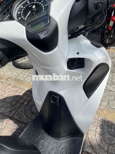 Honda SH 125 2017 Trắng xe máy zin im 9 chủ
