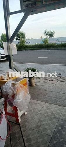 TUYỂN NHÂN VIÊN BÁN BÁNH DÀY SÁNG