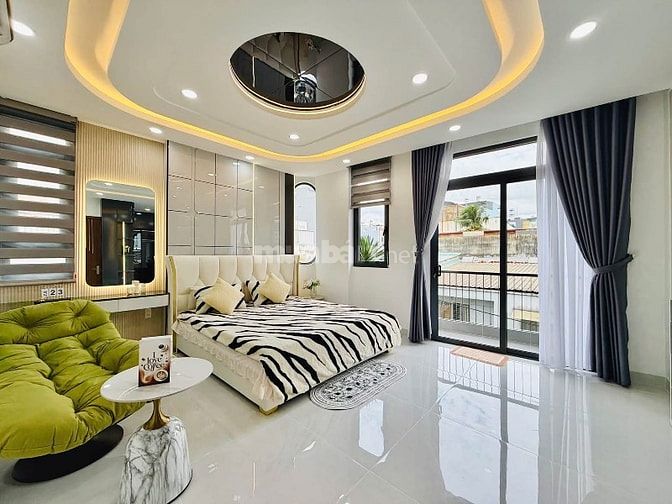 ⭐️Nhà 4 Lầu tuyệt đẹp Cao cấp góc 2 mặt hẻm xe hơi Nguyễn Văn Lượng, P