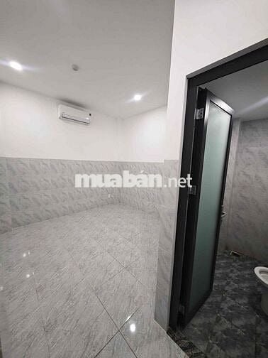 TOÀ NHÀ CHDV- 21PN+ 21WC+21 MÁY LẠNH-BÌNH PHÚ- 70TR