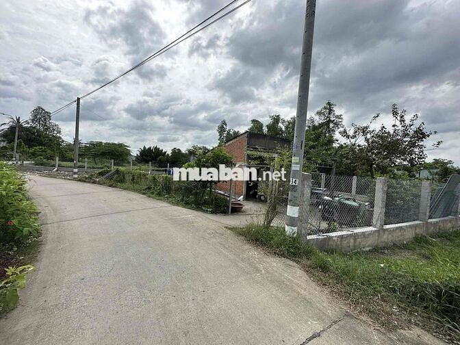 Bán đất mặt tiền đường kênh cầu đen-Xã phước lý mới,cũ là xã phước hâu