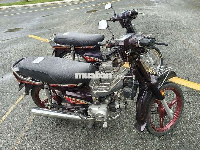 Honda Dream Thái 1996 và 1999 Nâu
