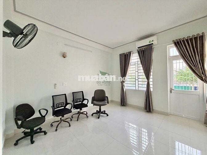 NHÀ Ở KINH DOANH - 4 PHÒNG NGỦ - CÓ NỘI THẤT - MẶT TIỀN KĐT PHƯỚC LONG
