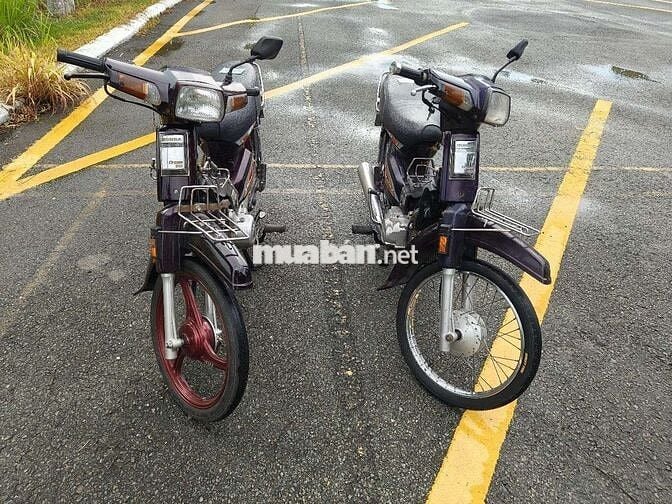 Honda Dream Thái 1996 và 1999 Nâu