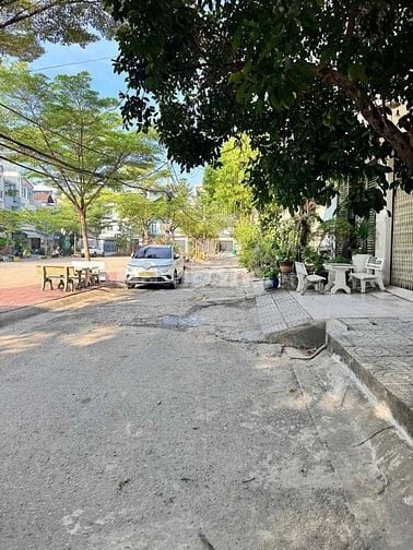 Nhà Bình lợi-MT công viên-giá giảm chào 12,3 tỷ,60m2 -4m*15m