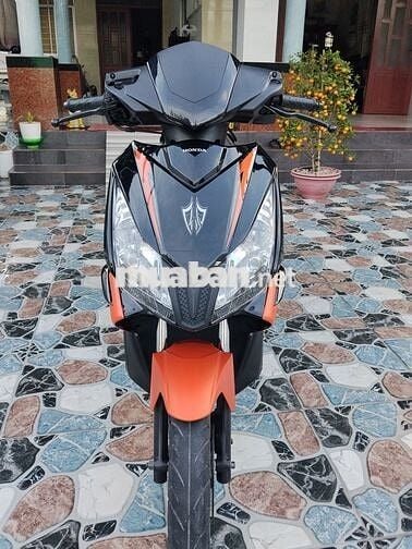 Airblade Fi đời 2010 úp Thái, máy nguyên zin