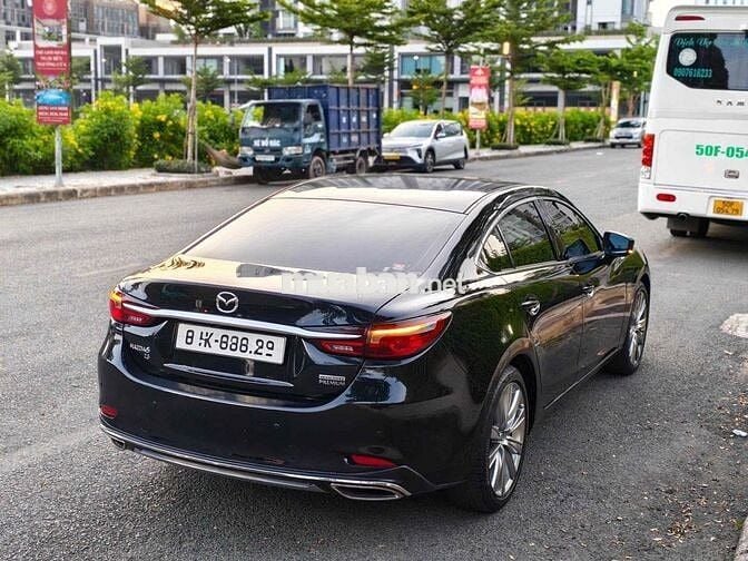 Mazda Mazda 6 2.5 Sig 2022 28000 km Đen