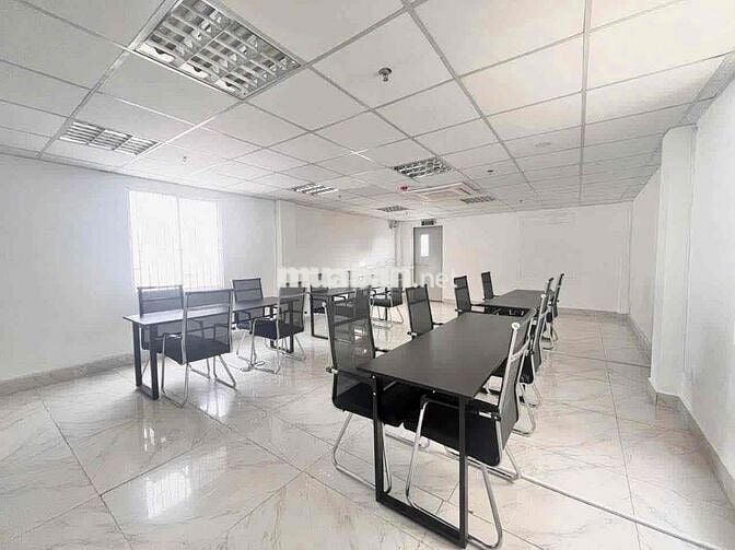 VĂN PHÒNG 50m2 NGAY METRO TÂN CẢNG