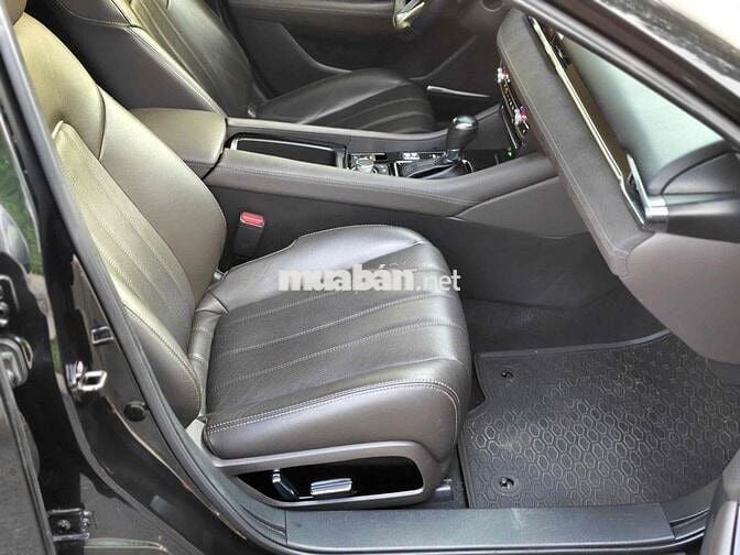 Mazda Mazda 6 2.5 Sig 2022 28000 km Đen