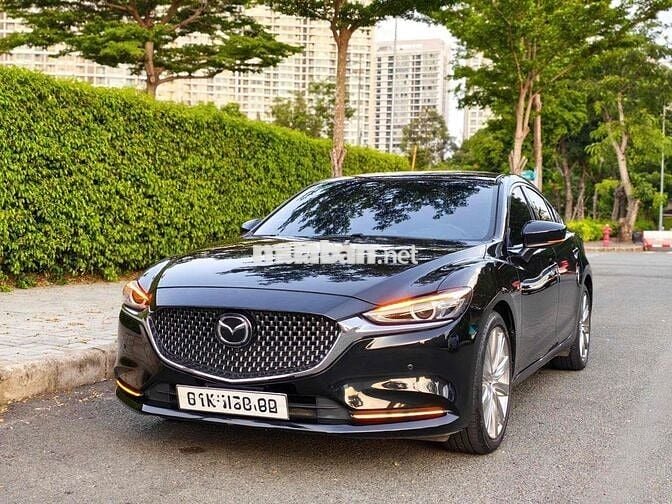 Mazda Mazda 6 2.5 Sig 2022 28000 km Đen