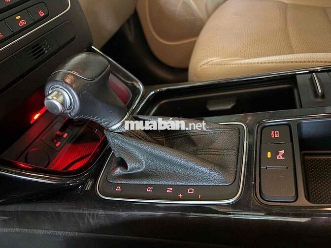 KIA Sorento 2020 2.4G Deluxe Trắng 66.000 km 1Chủ