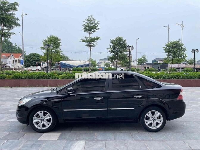 Ford Focus 2011 Số tự động Đen