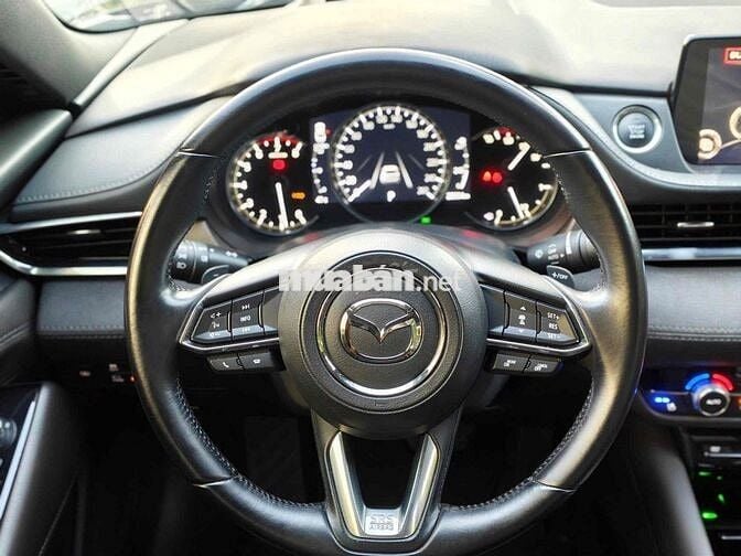 Mazda Mazda 6 2.5 Sig 2022 28000 km Đen