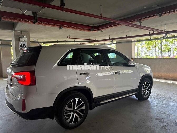 KIA Sorento 2020 2.4G Deluxe Trắng 66.000 km 1Chủ